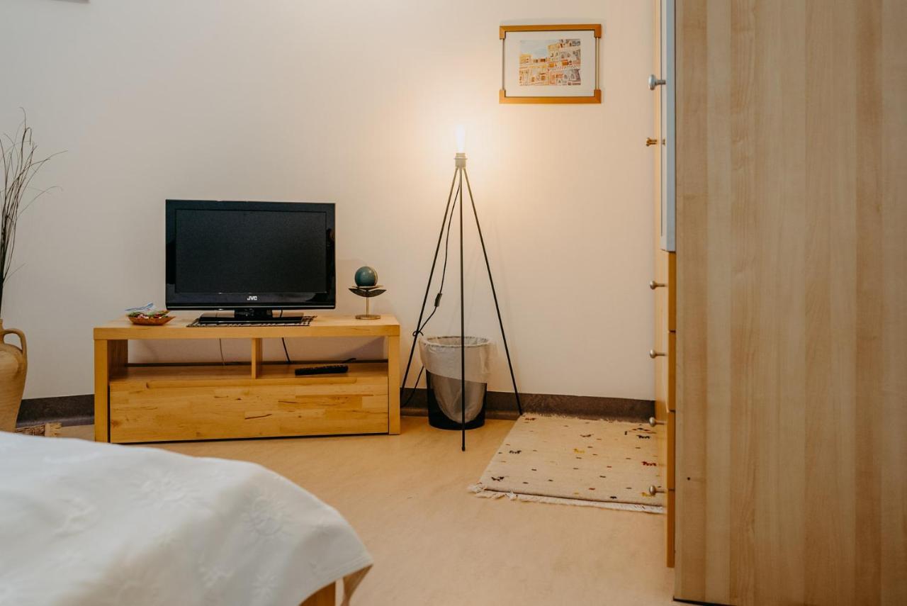 Haus Luna - Privatzimmer Im Sonnigen Suedburgenland Hackerberg Exteriér fotografie